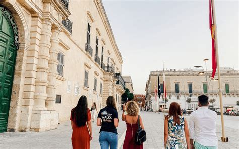 city walking tours malta.